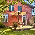Zeitweise In Buensdorf Am Wittensee